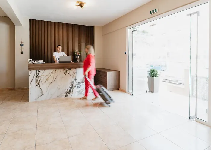 Lägenhetshotell Angela Leptokarya (Pieria)