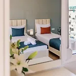 Angela Aparthotel 3*