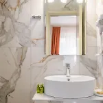 Angela 3*